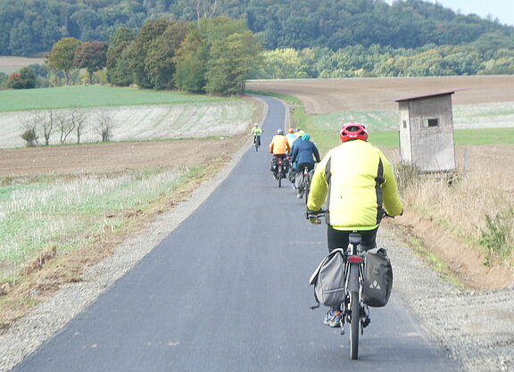 20250928_adfc_sch_früchteteppich_schwalmradweg2 Lückenschluss am Schwalmradweg