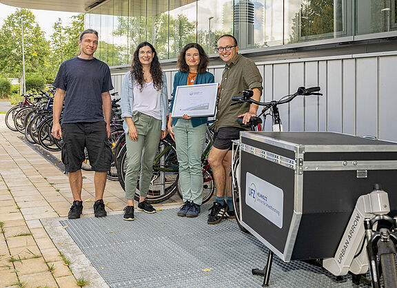 Übergabe Zertifikat Fahrradfreundlicher Arbeitgeber an das UFZ Leipzig