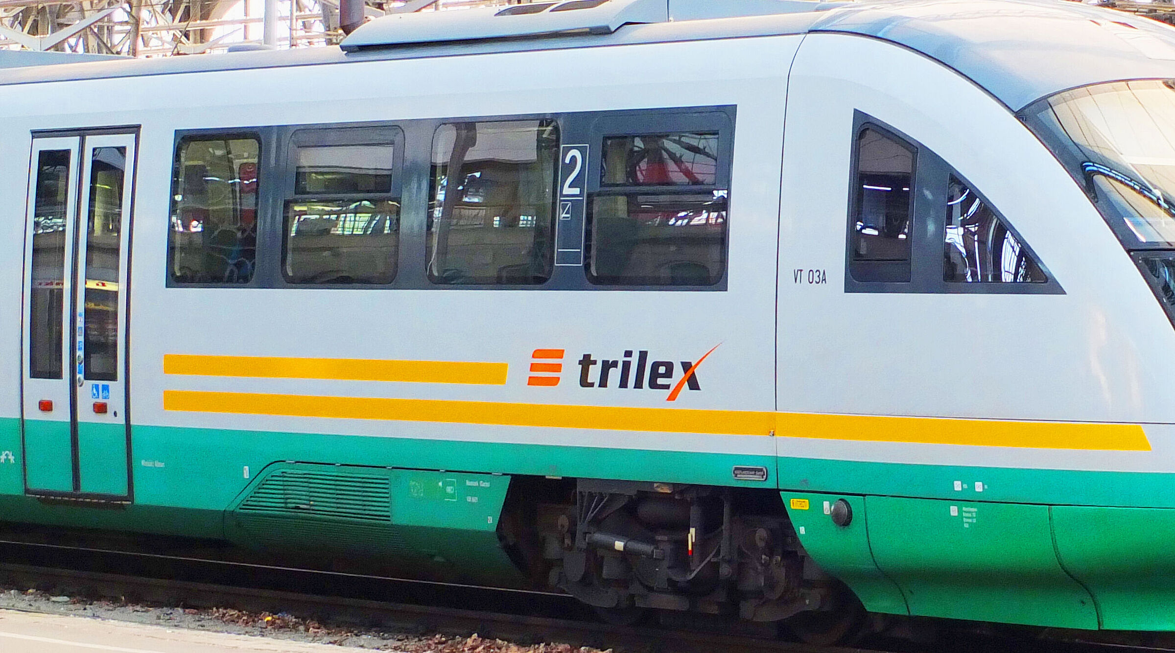 Ein Desiro-Dieseltriebwagen von Trilex in Dresden